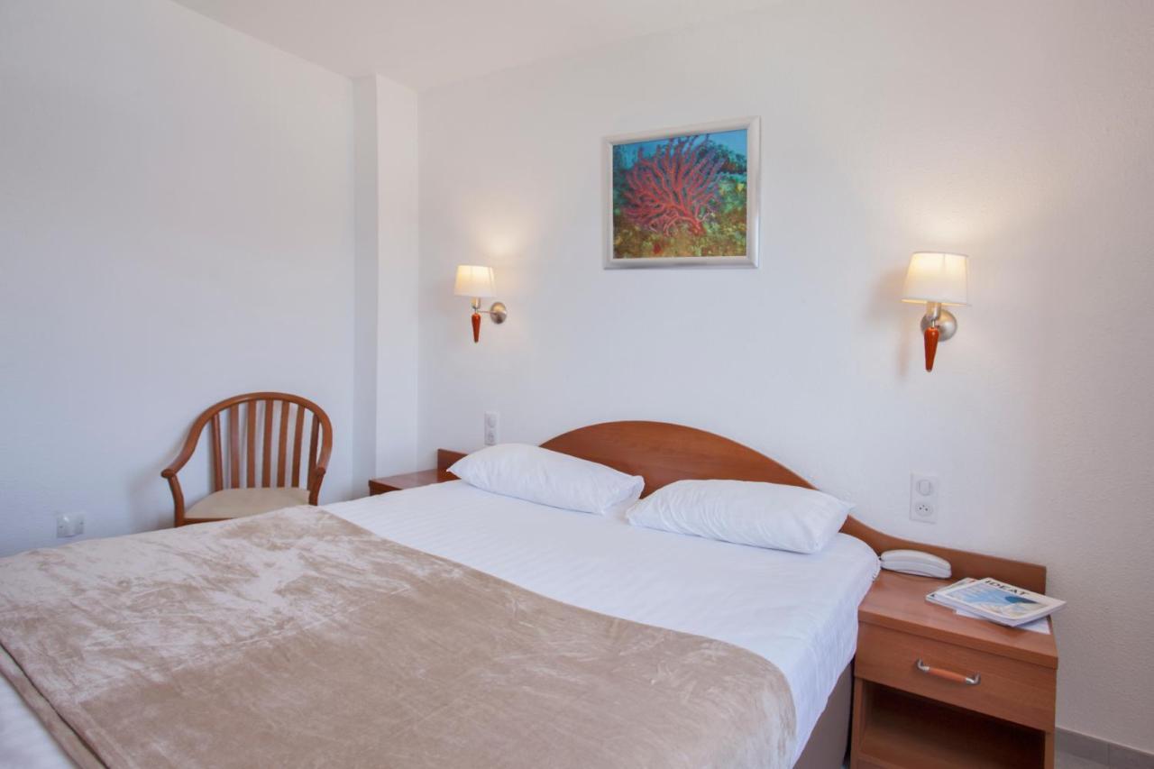 Le Neptune & Spa Propriano  Luaran gambar