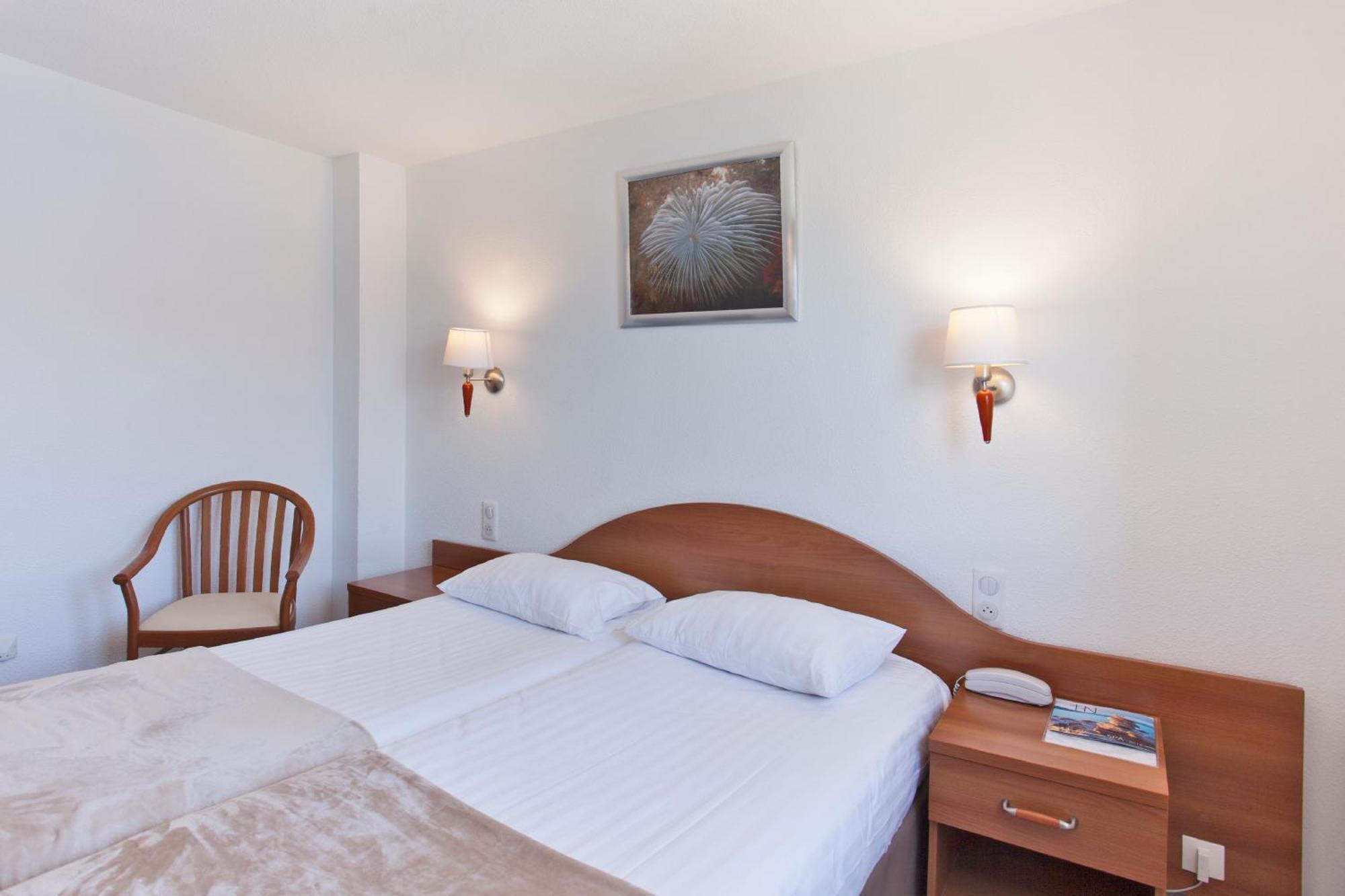 Le Neptune & Spa Hotel Propriano  Luaran gambar