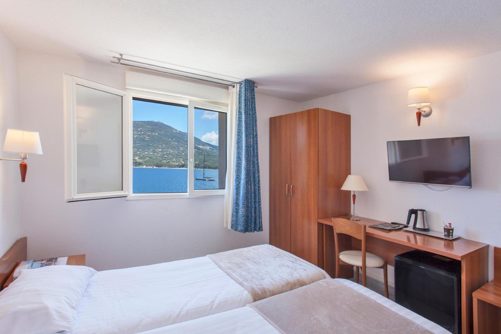 Le Neptune & Spa Propriano  Luaran gambar