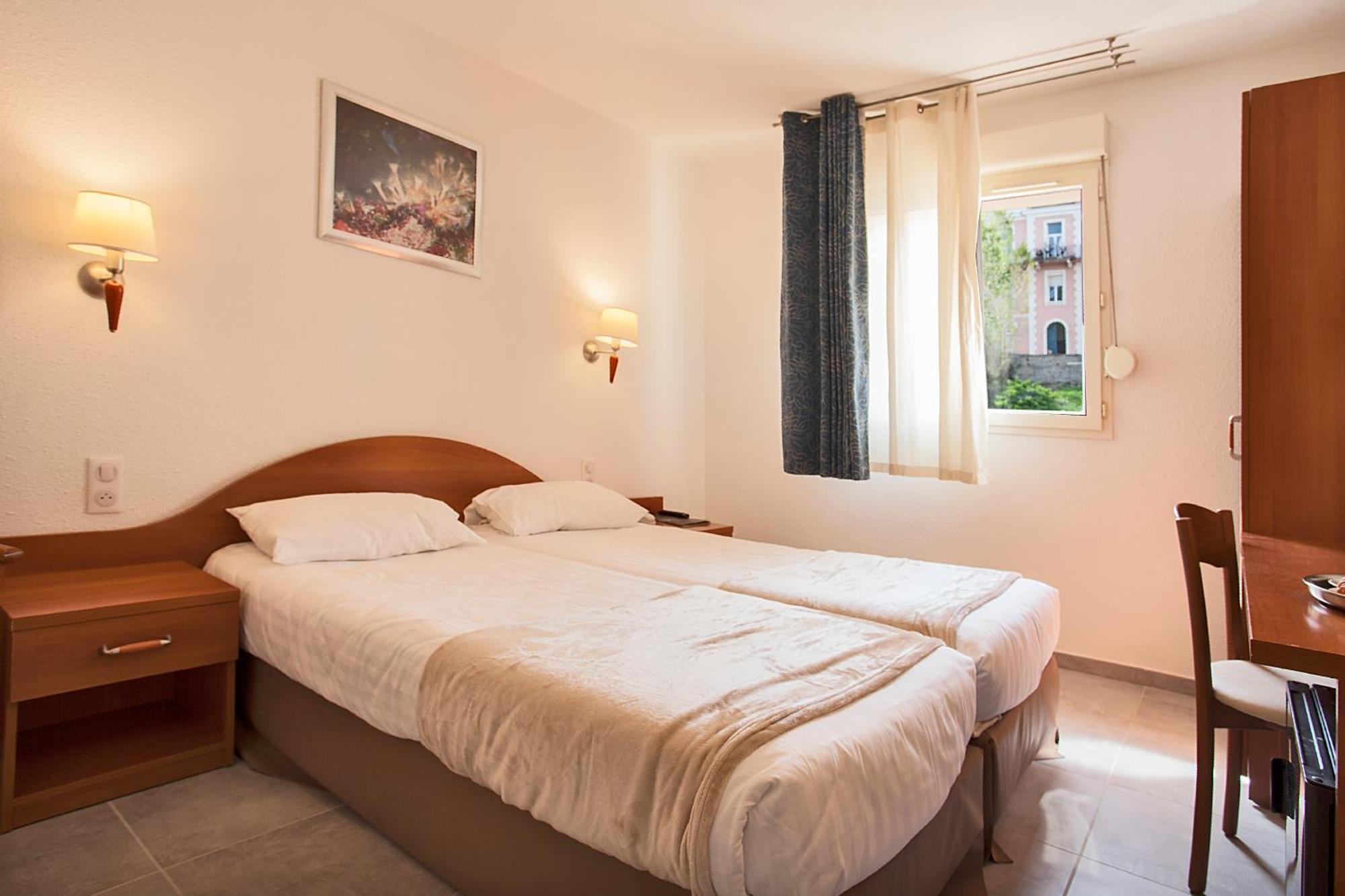 Le Neptune & Spa Propriano  Luaran gambar