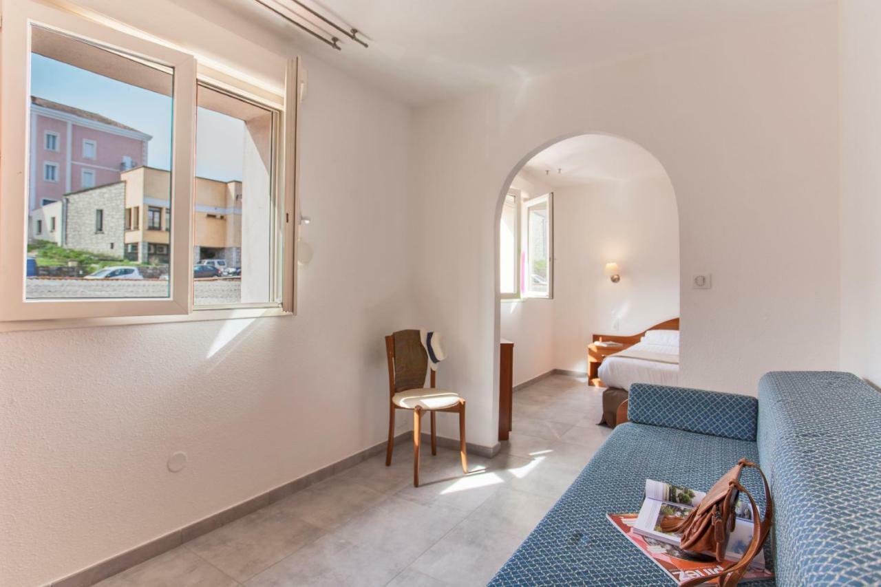 Le Neptune & Spa Propriano  Luaran gambar